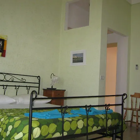 Mare Di S. Lucia Bed and Breakfast Συρακούσες
