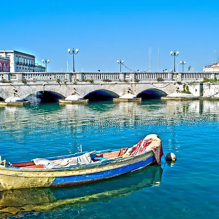 Couette-café Mare Di S. Lucia 3*
