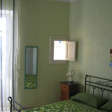 فندق مبيت وإفطار Mare Di S. Lucia 3*