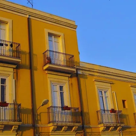 Alojamento de Acomodação e Pequeno-almoço Mare Di S. Lucia 3*