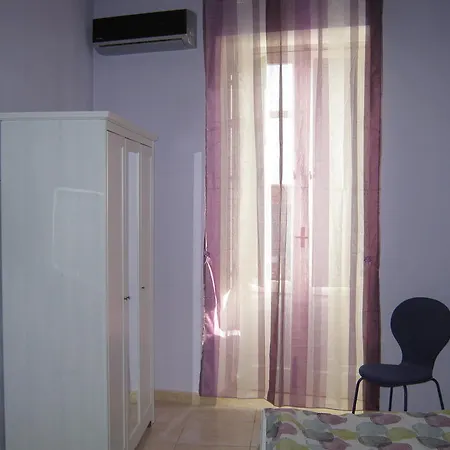 Alojamento de Acomodação e Pequeno-almoço Mare Di S. Lucia